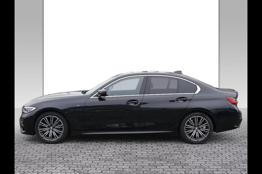 BMW 3 Serie 320iA M-SPORT ** LED, LC Prof, NAVI+, LEDER, MEMORY-, SPIEGEL-, 18-inch LMV ** UNFALLFREI ** ** INFORMEER OOK NAAR ONZE AANTREKKELIJKE FINANCIAL-LEASE TARIEVEN **