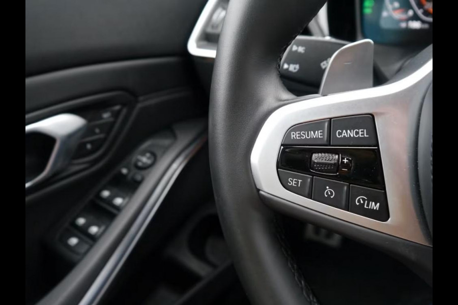 BMW 3 Serie 320iA M-SPORT ** LED, LC Prof, NAVI+, LEDER, MEMORY-, SPIEGEL-, 18-inch LMV ** UNFALLFREI ** ** INFORMEER OOK NAAR ONZE AANTREKKELIJKE FINANCIAL-LEASE TARIEVEN **