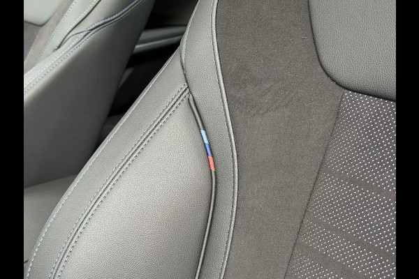 BMW 3 Serie Touring 330e M-SPORT ** ADAPT. LED, HALF-LEDER, HuD, ACC, SHADOW LINE, H&K SOUND, 19-inch LMV ** 1e EIG - UNFALLFREI ** ** INFORMEER OOK NAAR ONZE AANTREKKELIJKE FINANCIAL-LEASE TARIEVEN **