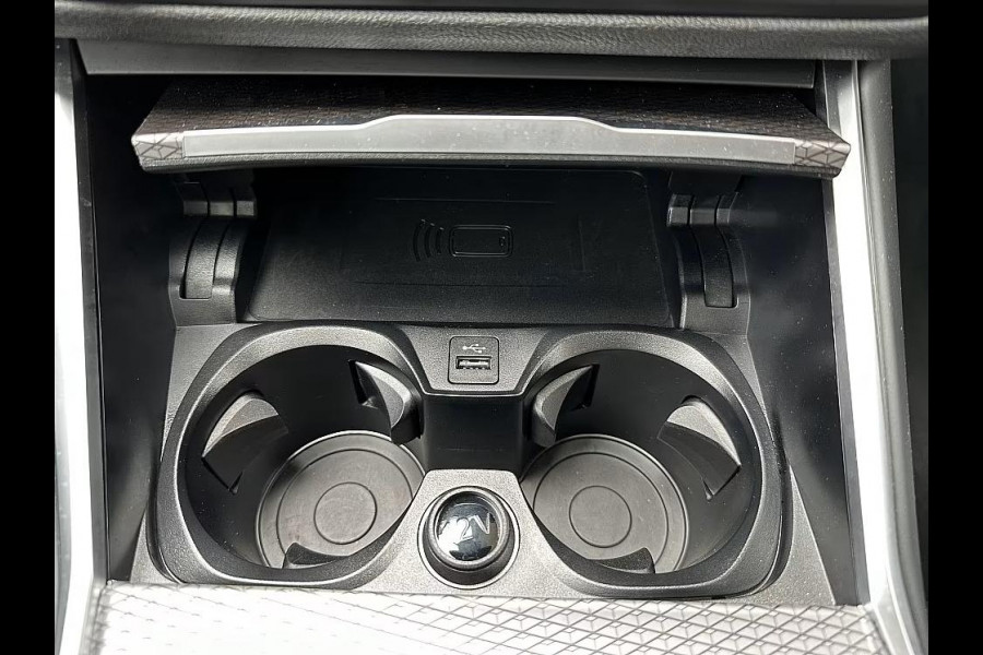 BMW 3 Serie Touring 330e M-SPORT ** ADAPT. LED, HALF-LEDER, HuD, ACC, SHADOW LINE, H&K SOUND, 19-inch LMV ** 1e EIG - UNFALLFREI ** ** INFORMEER OOK NAAR ONZE AANTREKKELIJKE FINANCIAL-LEASE TARIEVEN **