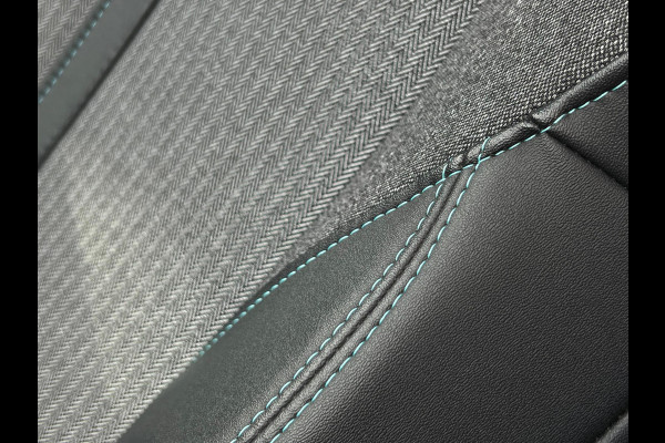 Peugeot 5008 1.2 PureTech Allure 7-PERSOONS | NAVI | 1/2 LEDER