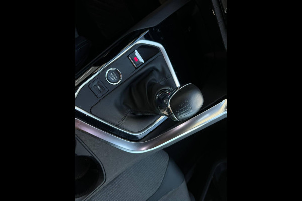 Peugeot 5008 1.2 PureTech Allure 7-PERSOONS | NAVI | 1/2 LEDER