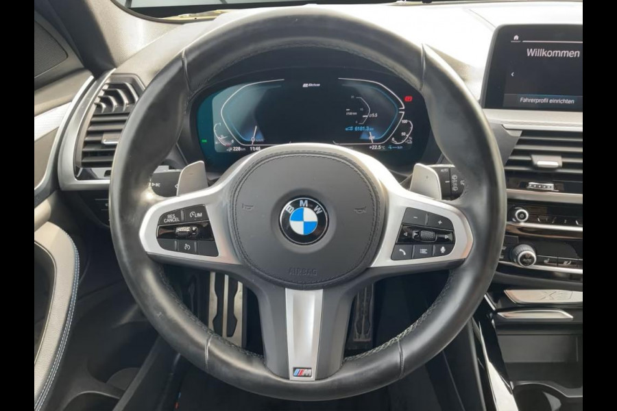 BMW X3 xDrive30e M-SPORT ** LED, NAVI+, PANORAMA, TREKH, KEYLESS, HuD, 19-inch LMV ** 1e EIG - UNFALLFREI - BMW GAR ** ** INFORMEER OOK NAAR ONZE AANTREKKELIJKE FINANCIAL-LEASE TARIEVEN **
