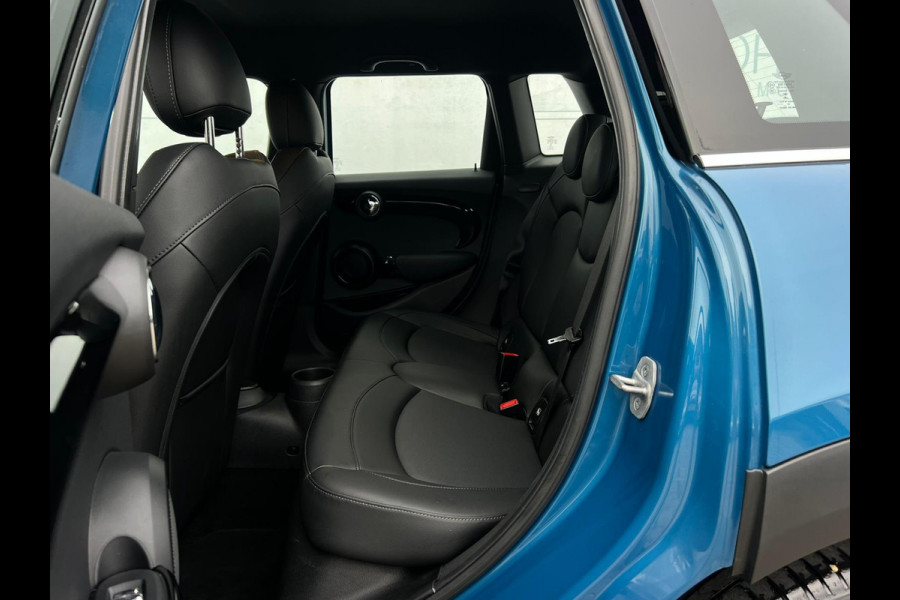 MINI Cooper Mini 1.5 Business Edition NL AUTO | LEDER | CAMERA | DEALER ONDERH | CARPLAY |