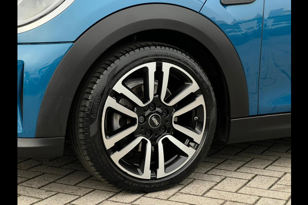 MINI Cooper Mini 1.5 Business Edition NL AUTO | LEDER | CAMERA | DEALER ONDERH | CARPLAY |