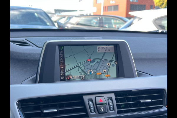 BMW X1 sDrive18i Centennial High Executive NL AUTO | CAMERA | STOELVERW | NAVI | TREKHAAK |