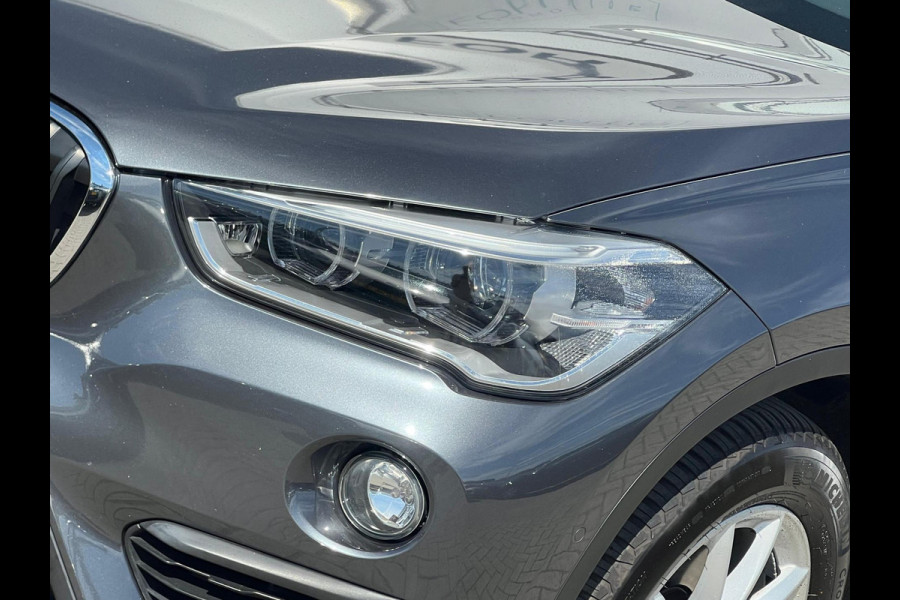 BMW X1 sDrive18i Centennial High Executive NL AUTO | CAMERA | STOELVERW | NAVI | TREKHAAK |