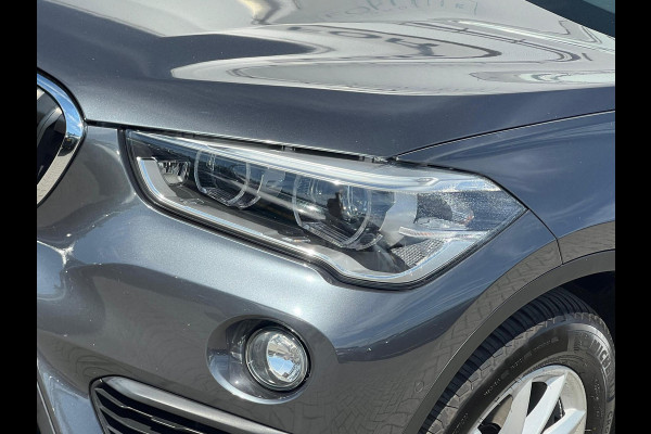 BMW X1 sDrive18i Centennial High Executive NL AUTO | CAMERA | STOELVERW | NAVI | TREKHAAK |