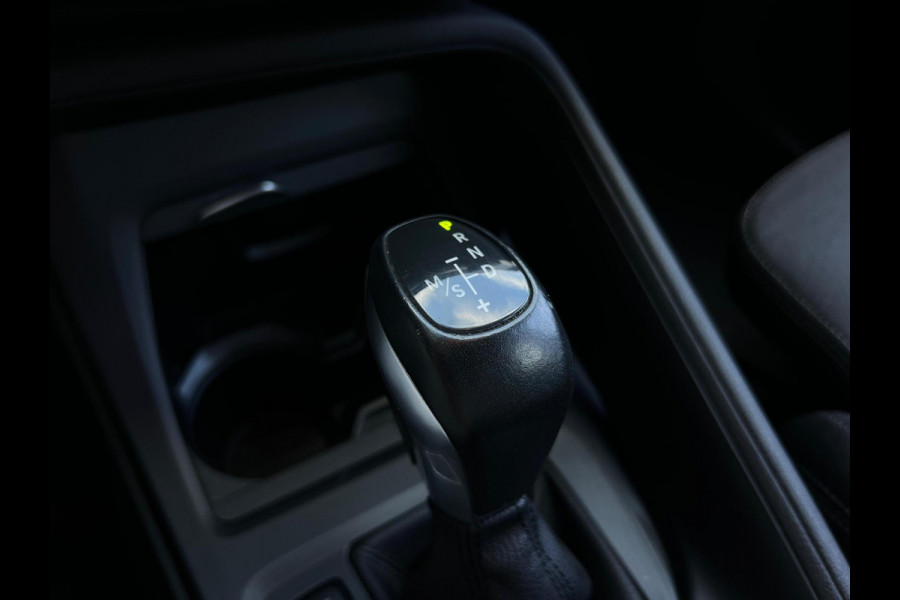 BMW X1 sDrive18i Centennial High Executive NL AUTO | CAMERA | STOELVERW | NAVI | TREKHAAK |