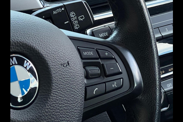 BMW X1 sDrive18i Centennial High Executive NL AUTO | CAMERA | STOELVERW | NAVI | TREKHAAK |