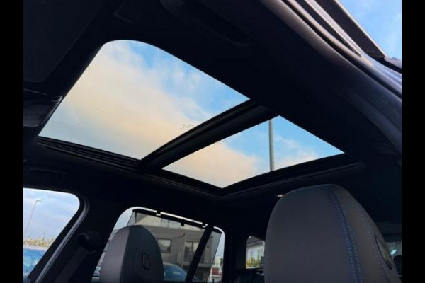 BMW 3 Serie Touring 320d xDrive M-SPORT ** LED, NAVI+, HALF-LEDER, PANO, H&K, HuD, TREKH, 19-inch LMV ** 1e EIG - UNFALLFREI ** ** INFORMEER OOK NAAR ONZE AANTREKKELIJKE FINANCIAL-LEASE TARIEVEN **