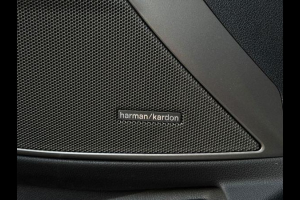 BMW 3 Serie Touring 320d xDrive M-SPORT ** LED, NAVI+, HALF-LEDER, PANO, H&K, HuD, TREKH, 19-inch LMV ** 1e EIG - UNFALLFREI ** ** INFORMEER OOK NAAR ONZE AANTREKKELIJKE FINANCIAL-LEASE TARIEVEN **