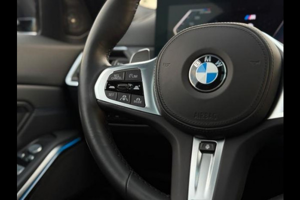 BMW 3 Serie Touring 320d xDrive M-SPORT ** LED, NAVI+, HALF-LEDER, PANO, H&K, HuD, TREKH, 19-inch LMV ** 1e EIG - UNFALLFREI ** ** INFORMEER OOK NAAR ONZE AANTREKKELIJKE FINANCIAL-LEASE TARIEVEN **