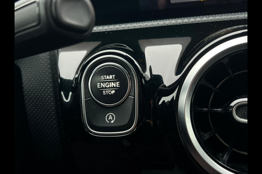 Mercedes-Benz A-Klasse 200 CAMERA | STOELVERW | WIDE SCREEN | NAVI |