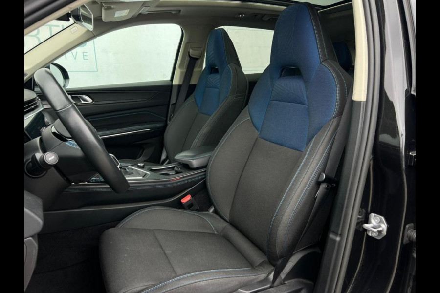 Lynk & Co 01 1.5 2X ZWART OP VOORRAAD! NL AUTO | CAMERA | PANO |