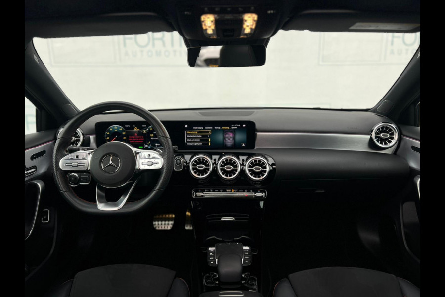 Mercedes-Benz A-Klasse 250 e Business Solution AMG Limited NL-AUTO | PANO| SFEEVERL | CAMERA | MEMORY |