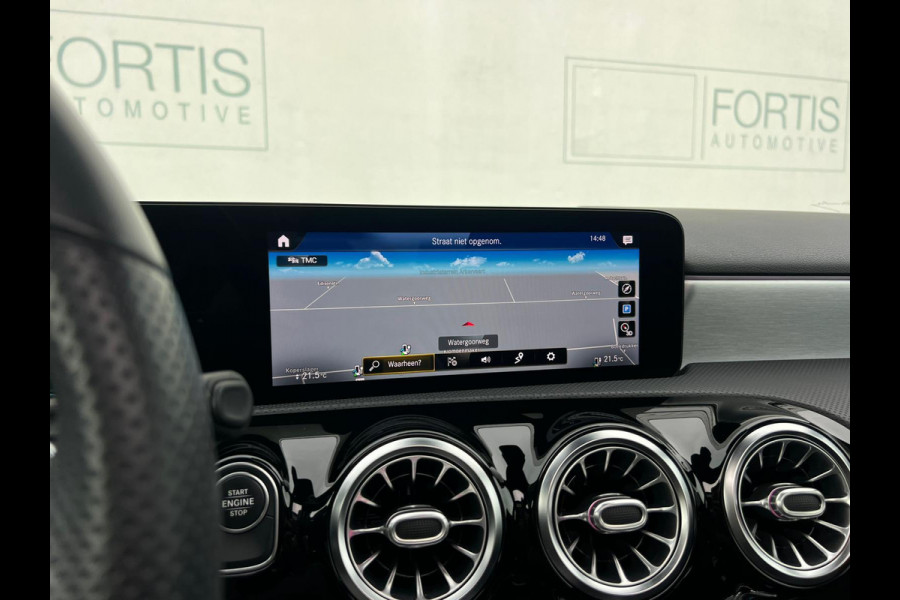 Mercedes-Benz A-Klasse 250 e Business Solution AMG Limited NL-AUTO | PANO| SFEEVERL | CAMERA | MEMORY |