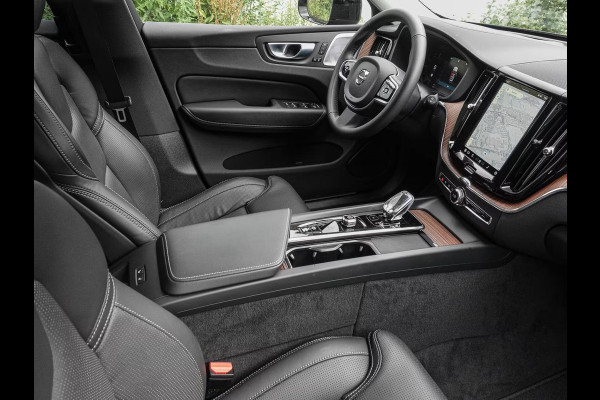 Volvo XC60 2.0 T8 Plug-in hybrid AWD ULTRA Dark (335kW/455PK) FULL OPTION (PANO / TREKH) ** 1e EIG - Ex VOLVO ** INFORMEER OOK NAAR ONZE AANTREKKELIJKE FINANCIAL-LEASE TARIEVEN **