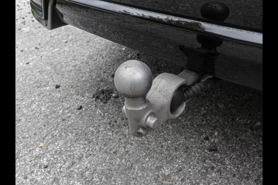 Volvo XC60 2.0 T8 Plug-in hybrid AWD ULTRA Dark (335kW/455PK) FULL OPTION (PANO / TREKH) ** 1e EIG - Ex VOLVO ** INFORMEER OOK NAAR ONZE AANTREKKELIJKE FINANCIAL-LEASE TARIEVEN **