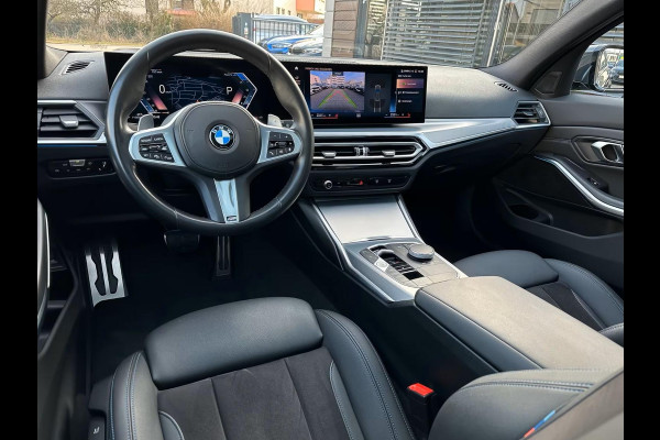 BMW 3 Serie Touring 320d xDrive M-SPORT ** LED, NAVI+, PANORAMA, HuD, TREKH, 19-inch LMV, DRAVIT GRAU ** 1e EIG - UNFALLFREI ** ** INFORMEER OOK NAAR ONZE AANTREKKELIJKE FINANCIAL-LEASE TARIEVEN **