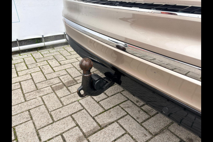 Volkswagen Tiguan 2.0 TSI 4Motion Highline R-LINE ACC | KEYLESS | ELECTR. A-KLEP | 19-inch LMV | TREKHAAK