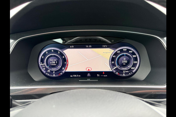 Volkswagen Tiguan 2.0 TSI 4Motion Highline R-LINE ACC | KEYLESS | ELECTR. A-KLEP | 19-inch LMV | TREKHAAK