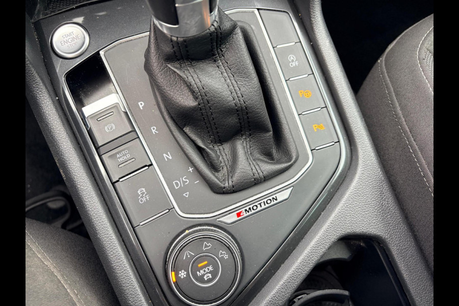 Volkswagen Tiguan 2.0 TSI 4Motion Highline R-LINE ACC | KEYLESS | ELECTR. A-KLEP | 19-inch LMV | TREKHAAK