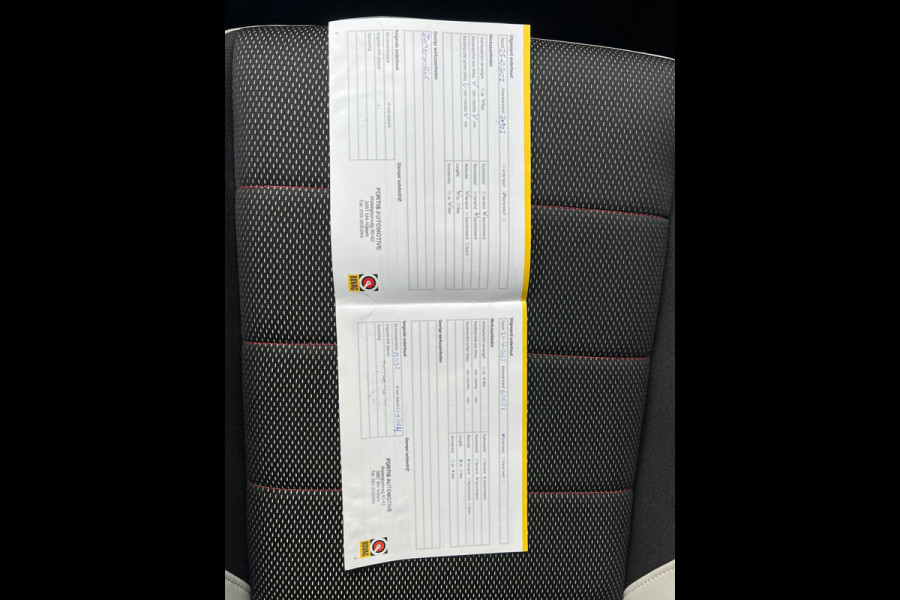 Volkswagen T-Roc 1.5 TSI Sport Business R CAMERA | TREKHAAK | NETTE AUTO | VIRTUAL COCKPIT |