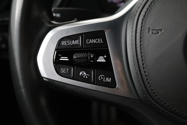 BMW 1-serie 118i Executive Edition M-Sport (M-PAKKET, ADAPTIVE CRUISE, CAMERA, CARPLAY, DEALER ONDERHOUDEN)