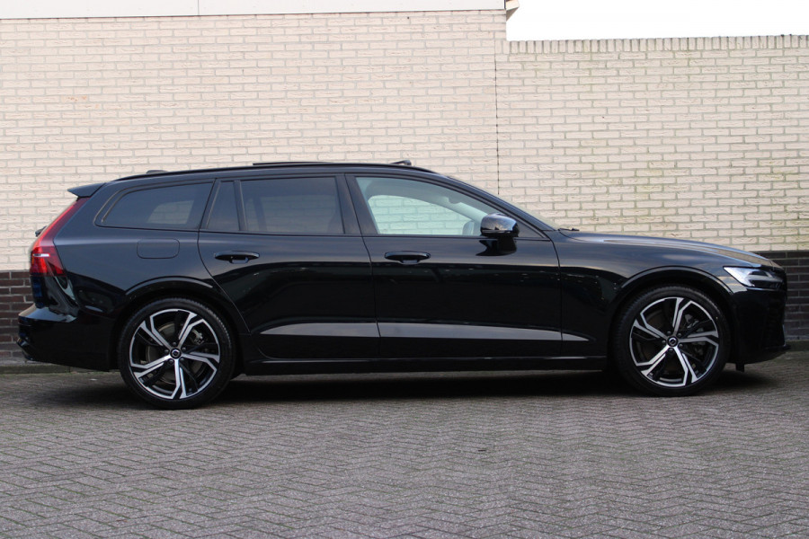Volvo V60 2.0 T6 Plug-in hybrid AWD Plus Dark | Panoramadak | Trekhaak | BLIS | H/K | 360 Camera