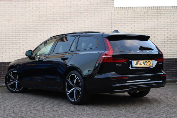 Volvo V60 2.0 T6 Plug-in hybrid AWD Plus Dark | Panoramadak | Trekhaak | BLIS | H/K | 360 Camera