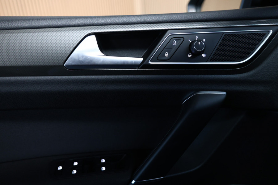 Volkswagen Golf Sportsvan 1.5 TSI ACT DSG Highline IQ-Drive ACC CARPLAY STOELVW '19