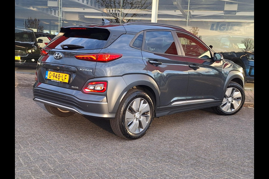Hyundai Kona EV Premium 64 kWh | SOH: 95,4% | Leder | LED | Adaptive CC | Camera | occasion