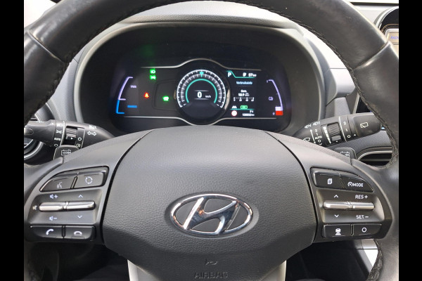 Hyundai Kona EV Premium 64 kWh | SOH: 95,4% | Leder | LED | Adaptive CC | Camera | occasion