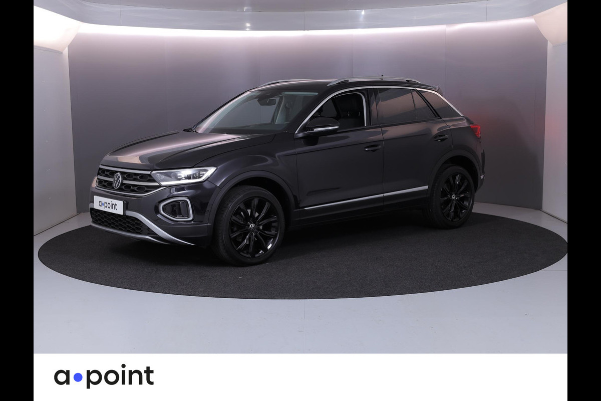 Volkswagen T-Roc 1.5 TSI Style 150 pk Automaat (DSG) | Navigatie | Trekhaak (afneembaar) | Parkeersensoren (Park assist) | Stoelverwarming | Keyless |