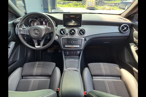 Mercedes-Benz CLA-Klasse Shooting Brake 180 Business Solution | LED | Trekhaak | All-seasons | Sportstoelen | PDC | Navi | Camera |