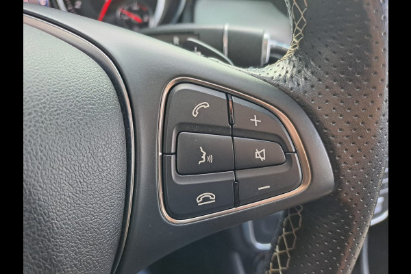 Mercedes-Benz CLA-Klasse Shooting Brake 180 Business Solution | LED | Trekhaak | All-seasons | Sportstoelen | PDC | Navi | Camera |