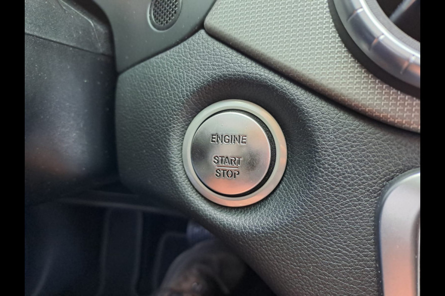 Mercedes-Benz CLA-Klasse Shooting Brake 180 Business Solution | LED | Trekhaak | All-seasons | Sportstoelen | PDC | Navi | Camera |