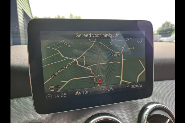 Mercedes-Benz CLA-Klasse Shooting Brake 180 Business Solution | LED | Trekhaak | All-seasons | Sportstoelen | PDC | Navi | Camera |