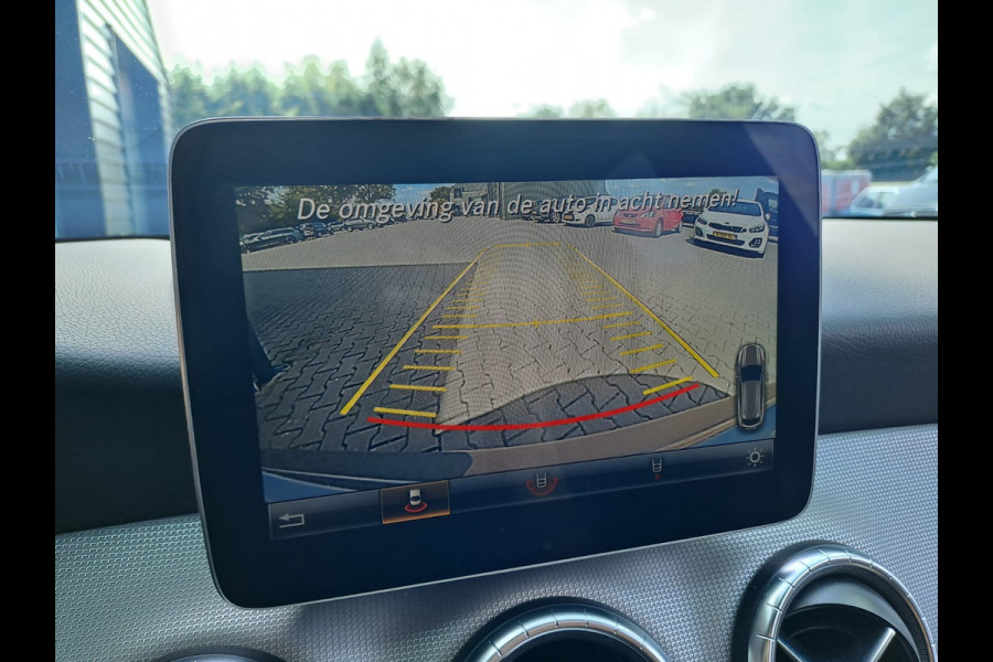 Mercedes-Benz CLA-Klasse Shooting Brake 180 Business Solution | LED | Trekhaak | All-seasons | Sportstoelen | PDC | Navi | Camera |