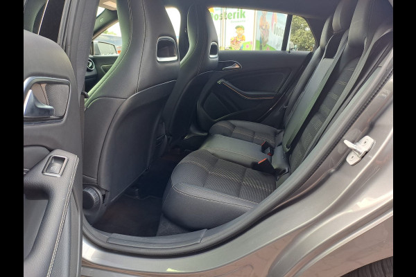 Mercedes-Benz CLA-Klasse Shooting Brake 180 Business Solution | LED | Trekhaak | All-seasons | Sportstoelen | PDC | Navi | Camera |