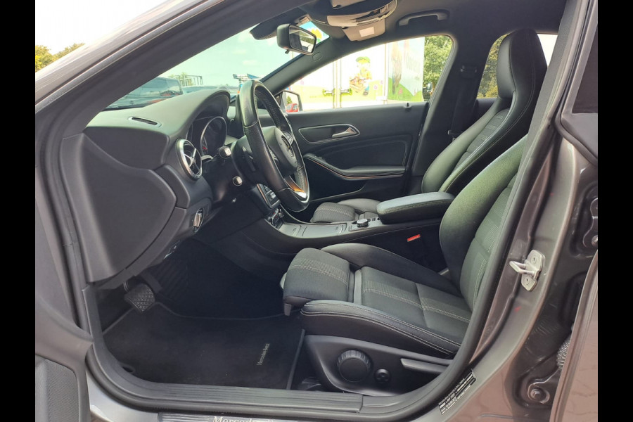 Mercedes-Benz CLA-Klasse Shooting Brake 180 Business Solution | LED | Trekhaak | All-seasons | Sportstoelen | PDC | Navi | Camera |