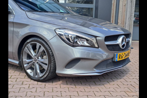 Mercedes-Benz CLA-Klasse Shooting Brake 180 Business Solution | LED | Trekhaak | All-seasons | Sportstoelen | PDC | Navi | Camera |