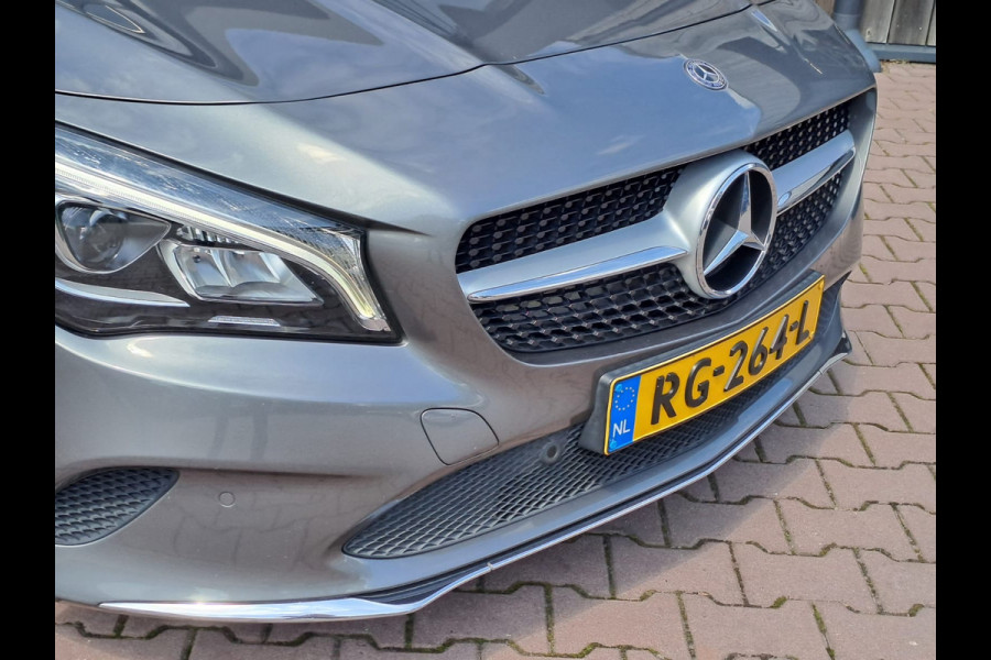 Mercedes-Benz CLA-Klasse Shooting Brake 180 Business Solution | LED | Trekhaak | All-seasons | Sportstoelen | PDC | Navi | Camera |