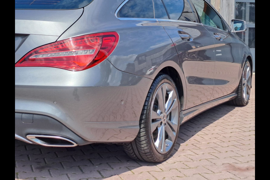 Mercedes-Benz CLA-Klasse Shooting Brake 180 Business Solution | LED | Trekhaak | All-seasons | Sportstoelen | PDC | Navi | Camera |