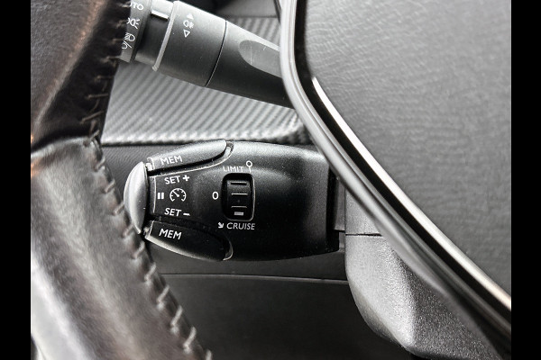 Peugeot 208 1.5 HDi 103PK Blue Active / 5Drs / Airco / Navigatie / Lm.velgen / Pdc / Apk nieuw