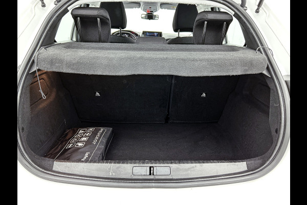 Peugeot 208 1.5 HDi 103PK Blue Active / 5Drs / Airco / Navigatie / Lm.velgen / Pdc / Apk nieuw