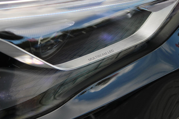 Mercedes-Benz GLA 250 e AMG LINE "NIEUW MODEL!" | PANORAMISCH SCHUIF/KANTEL DAK | ELEKTRISCH BEDIENBARE VOORSTOELEN MET GEHEUGENFUNCTIE EN "ZITKINEMATICA" | DRAADLOZE APPLE CARPLAY/ANDROID AUTO | NIGHT PAKKET: DAKRELING ZWART, ZIJRUITEN EN ACHTERRUITEN ZWART, LICHTMETALEN VELGEN 19" ZWART | HEAD UP DISPLAY | REALITY-NAVIGATIE  | 360° CAMERA | MULTI BEAM LED KOPLAMPEN | DODEHOEK DETECTIE | ADAPTIVE CRUISE CONTROL | KEYLESS GO | SFEER VERLICHTING | ELEKTRISCH BEDIENBARE ACHTERKLEP | DRAADLOZE TELEFOONLADER |