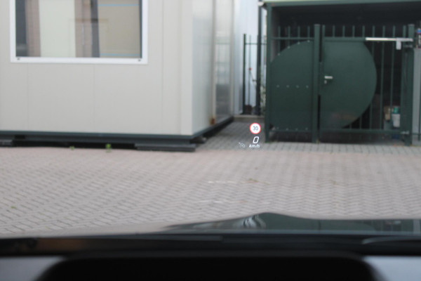 Mercedes-Benz GLA 250 e AMG LINE "NIEUW MODEL!" | PANORAMISCH SCHUIF/KANTEL DAK | ELEKTRISCH BEDIENBARE VOORSTOELEN MET GEHEUGENFUNCTIE EN "ZITKINEMATICA" | DRAADLOZE APPLE CARPLAY/ANDROID AUTO | NIGHT PAKKET: DAKRELING ZWART, ZIJRUITEN EN ACHTERRUITEN ZWART, LICHTMETALEN VELGEN 19" ZWART | HEAD UP DISPLAY | REALITY-NAVIGATIE  | 360° CAMERA | MULTI BEAM LED KOPLAMPEN | DODEHOEK DETECTIE | ADAPTIVE CRUISE CONTROL | KEYLESS GO | SFEER VERLICHTING | ELEKTRISCH BEDIENBARE ACHTERKLEP | DRAADLOZE TELEFOONLADER |