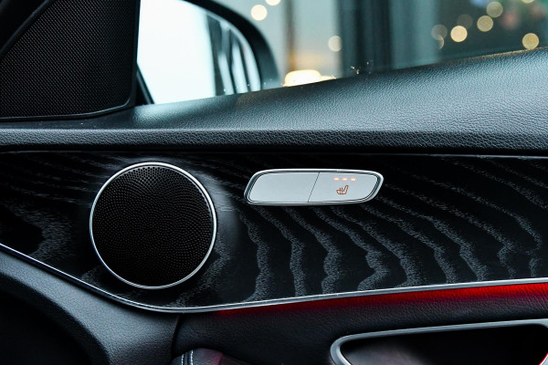 Mercedes-Benz C-Klasse 200 AMG Night ed. Pano, ACC, Keyless, Leder, Camera, Sfeer, Dodeh, CarPlay!